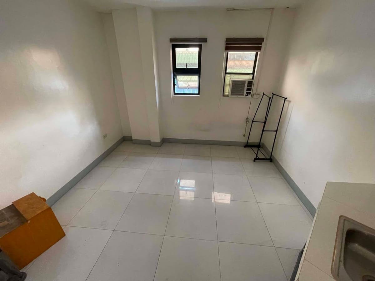 🎓 STUDENT-FRIENDLY STUDIO TYPE FOR RENT! 🏠✨ - photo 5