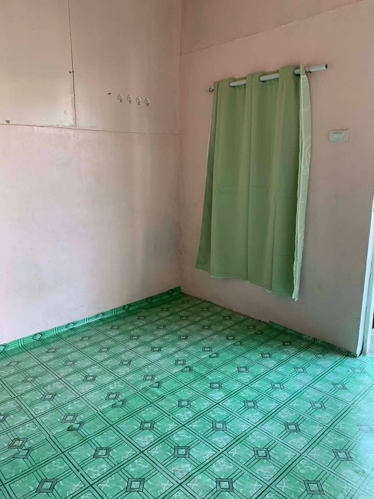 ROOM FOR RENT - photo 2