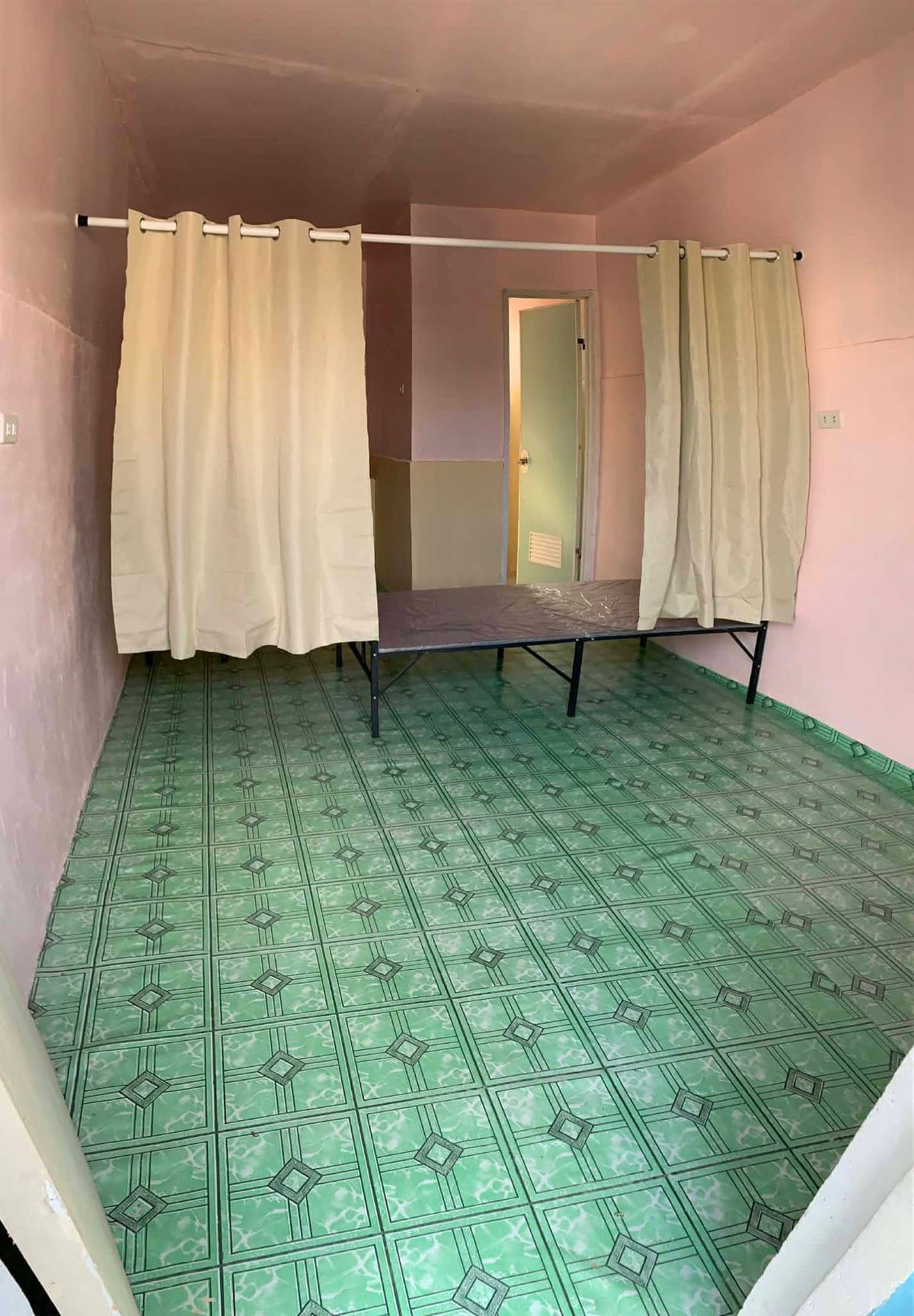 ROOM FOR RENT - photo 4