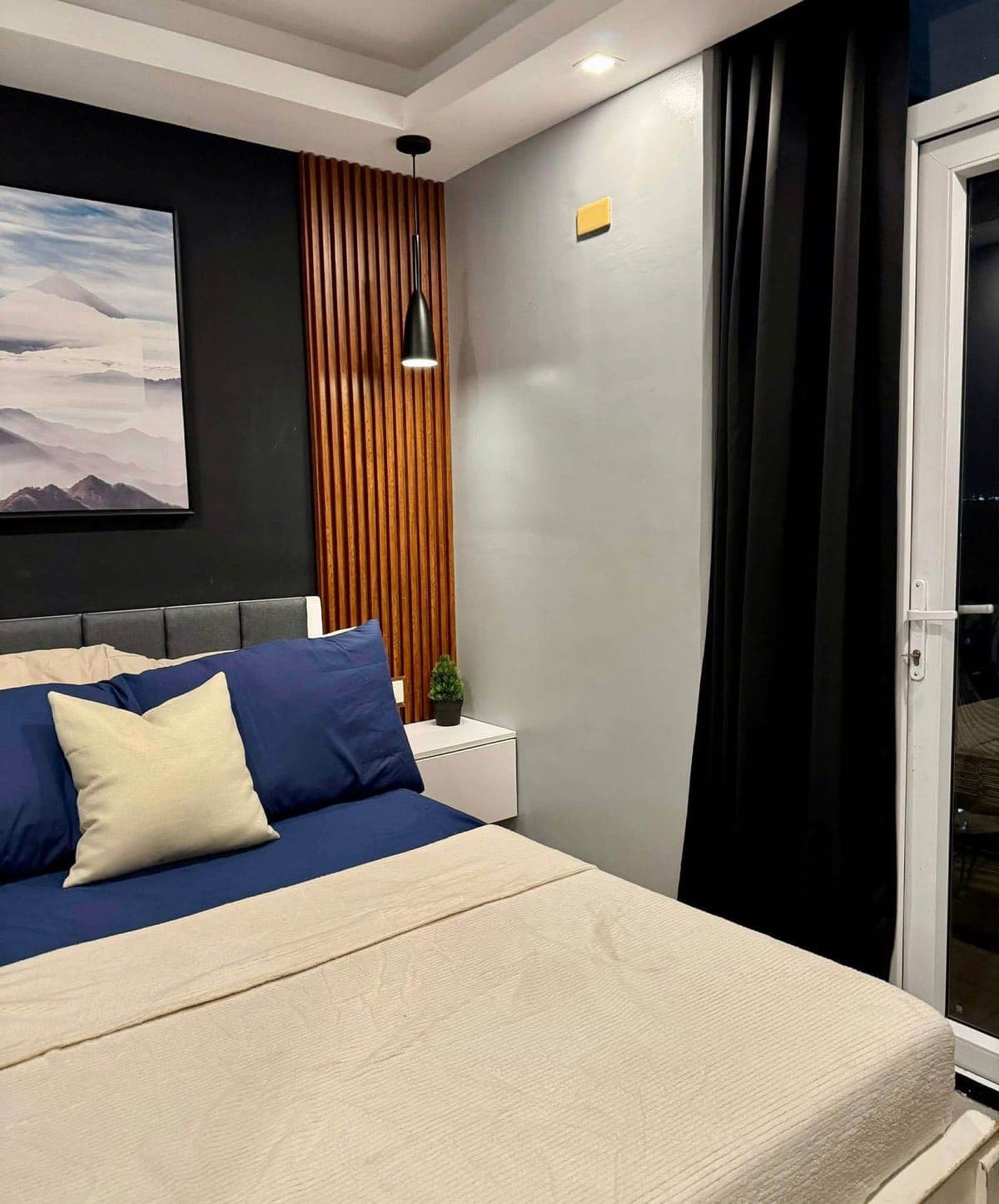 Looking for a comfortable, stylish place to stay? This cozy 1-bedroom condo is perfect for relaxing,... - photo 8