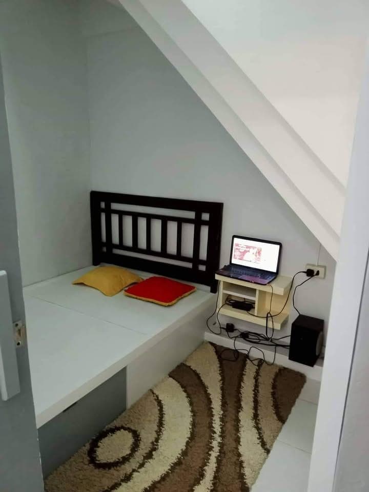 https://www.facebook.com/marketplace/item/1017071250932652/ - photo 3