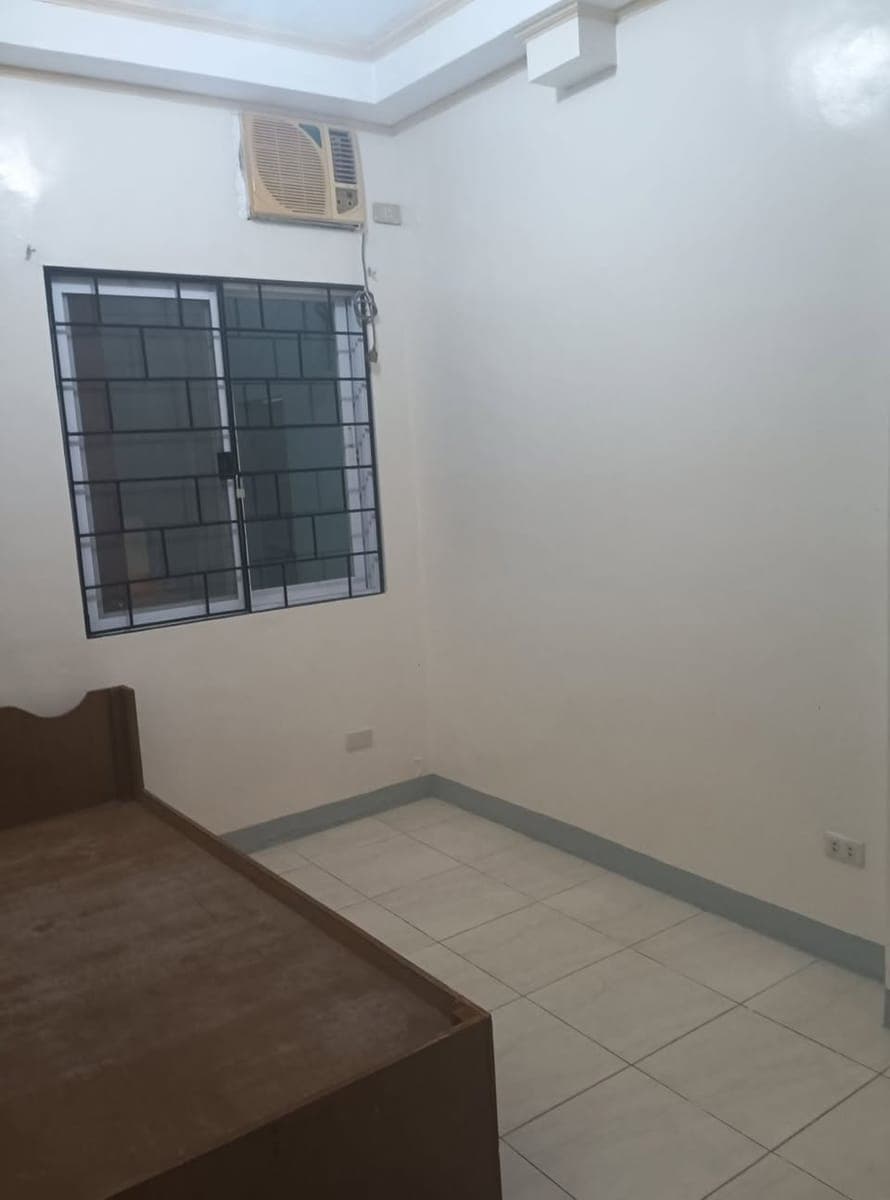 Condo type for rent ground floor 2 bedroom with parking only 18k a month at fortunata subd - photo 4
