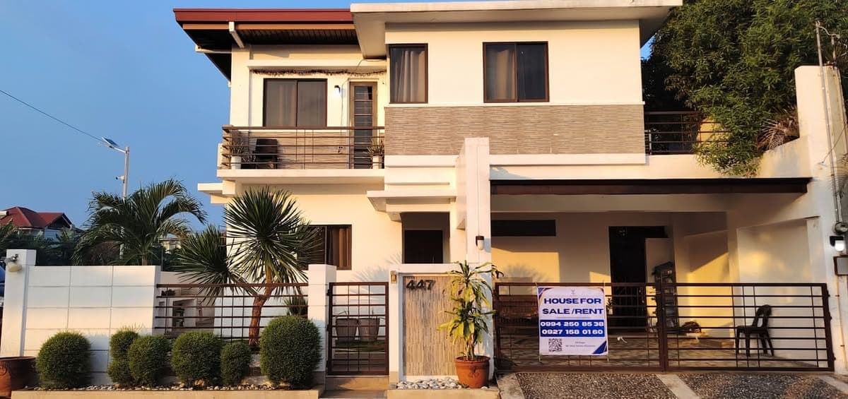 🏡✨ LIVE IN COMFORT AND STYLE IN AN EXCLUSIVE LAS PIÑAS COMMUNITY IN CITADELLA SUBDIVISION ✨🏡 - photo 1