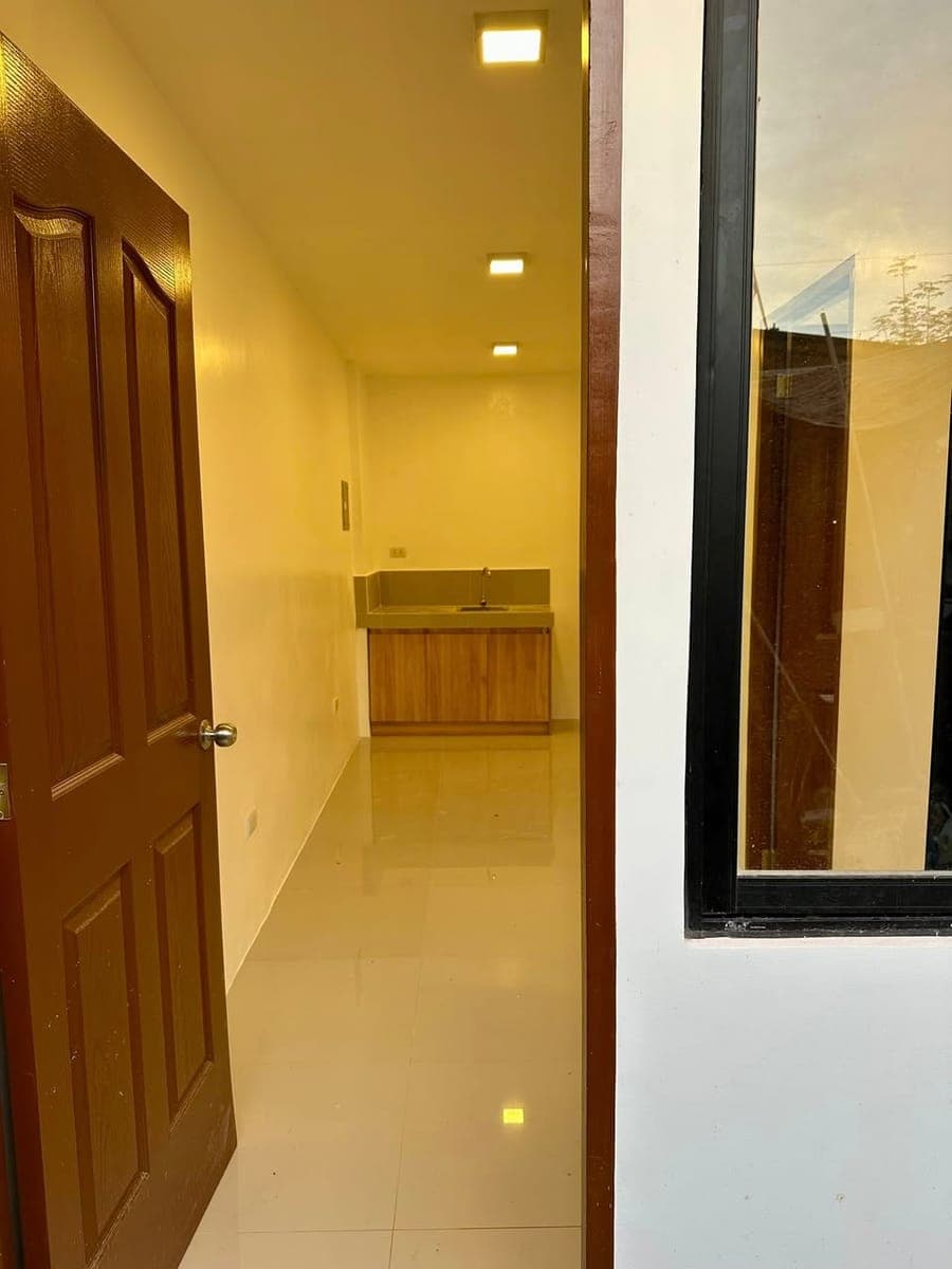 2BR P11k/Month - photo 2