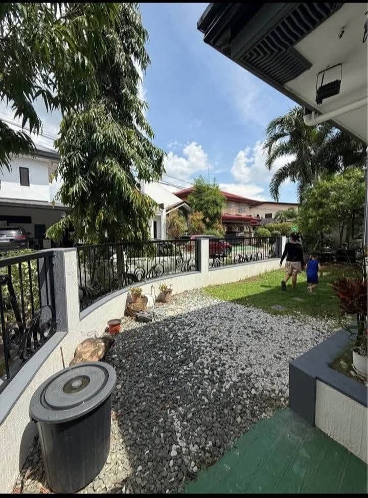 HOUSE FOR RENT IN BF HOMES PARANAQUE - photo 1