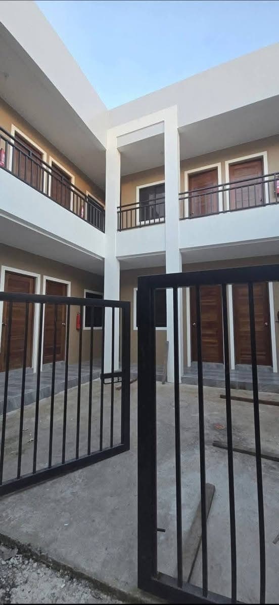 🏡💸 AFFORDABLE APARTMENT FOR RENT – VALENZUELA 💸🏡 - photo 1