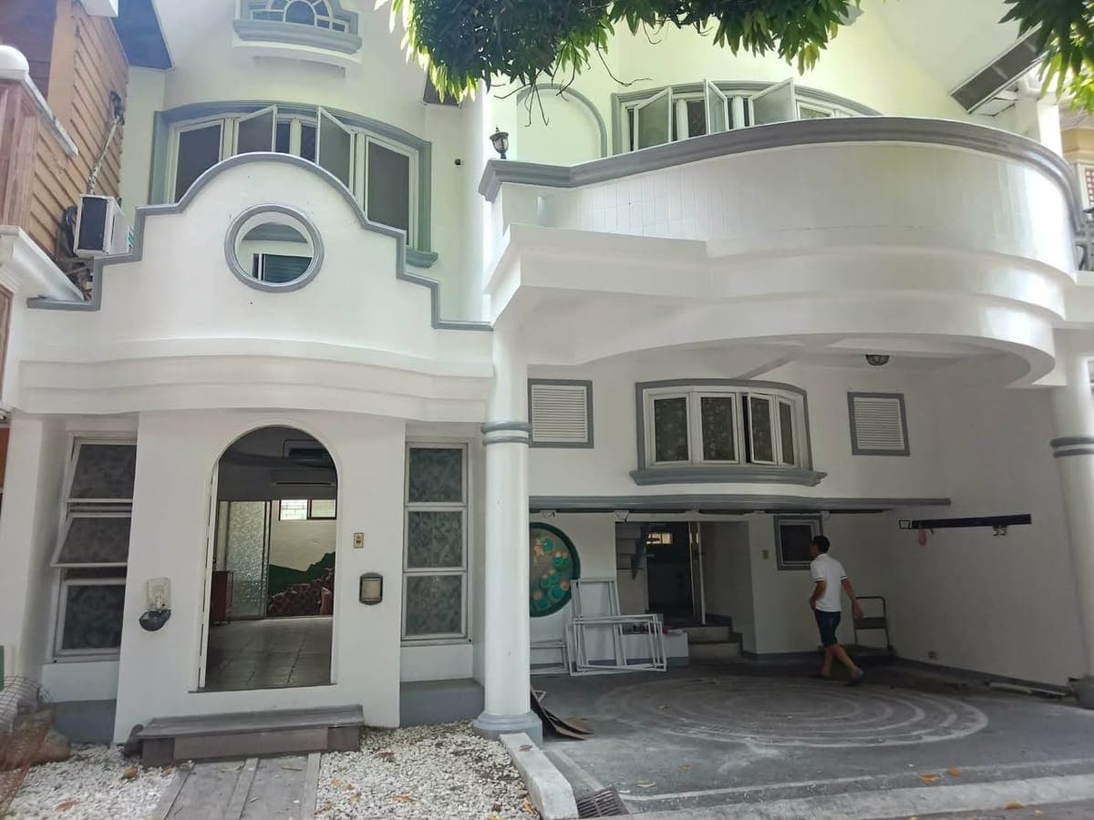 2 storey House for Rent in BF Homes Parañaque - photo 1