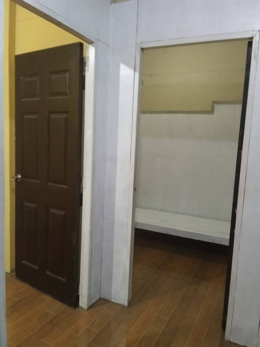 House for rent 2br 2cr near main road 4 min walk to STI - photo 3