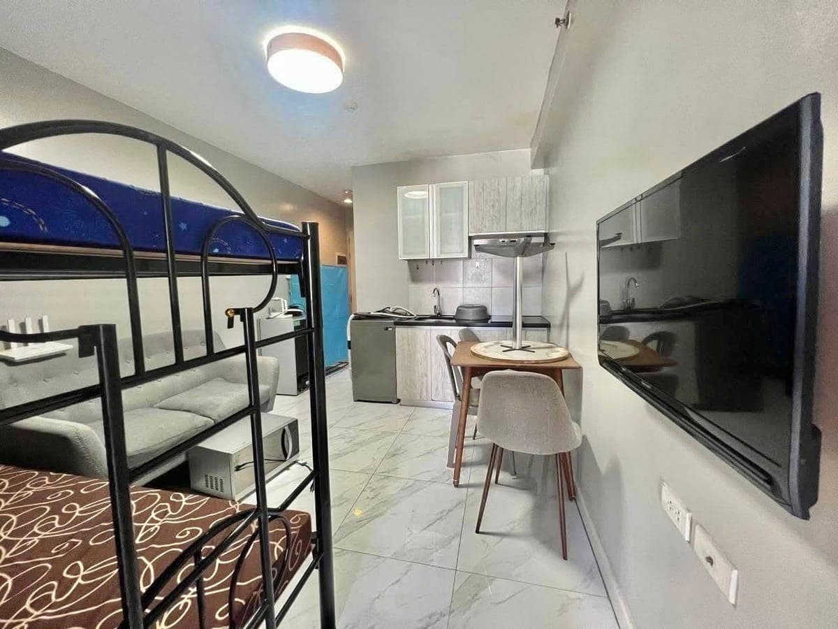 20K MONTHLY‼️1-BEDROOM UNIT WITH BALCONY AT MONARCH PARKSUITES - photo 3