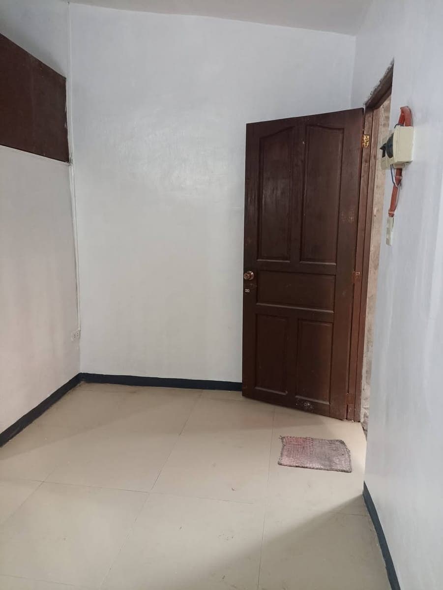 Apartment for rent. Studio with loft with own CR. Sub meter. - photo 2