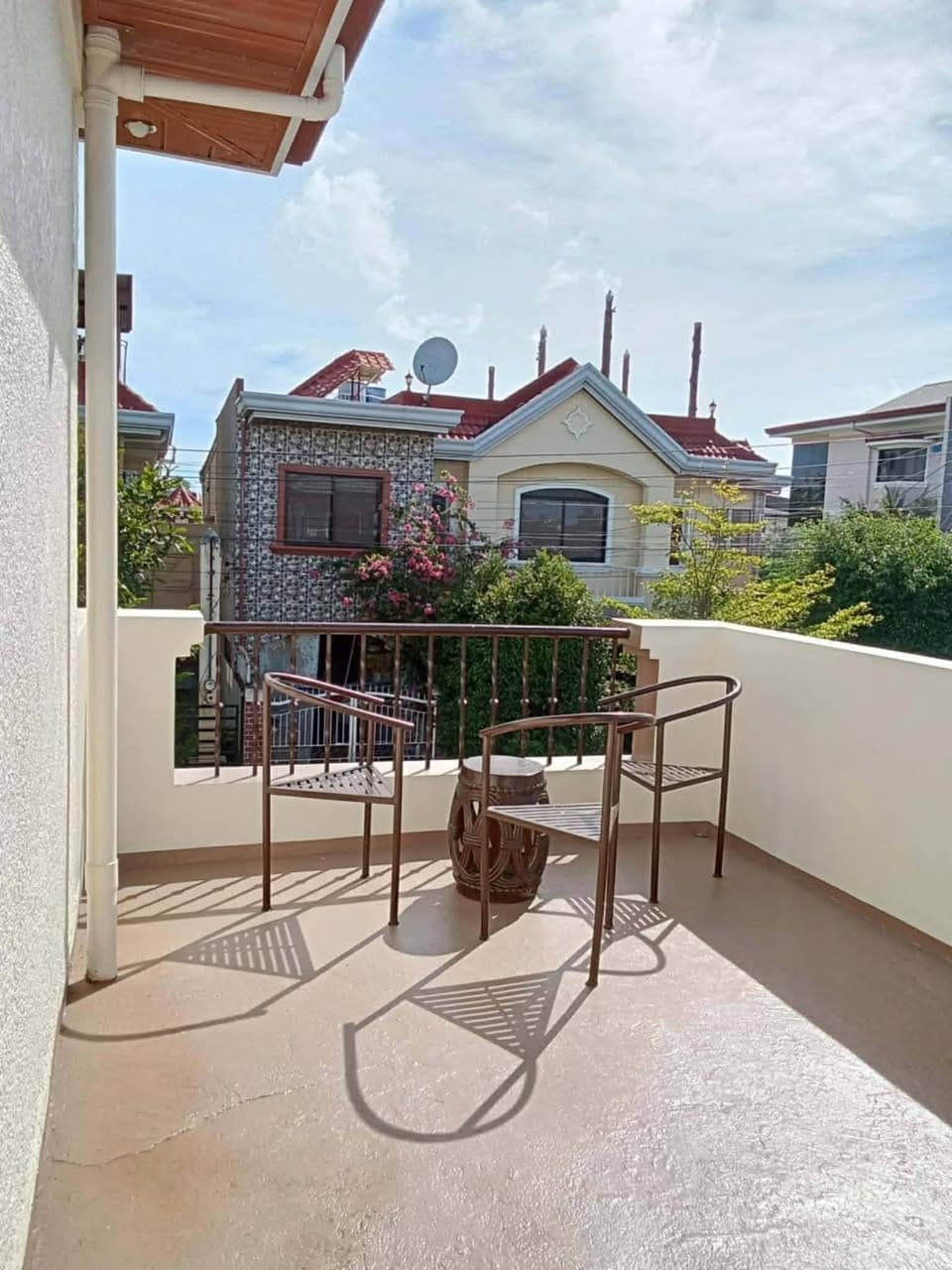 HOUSE FOR RENT 🎉 - photo 2