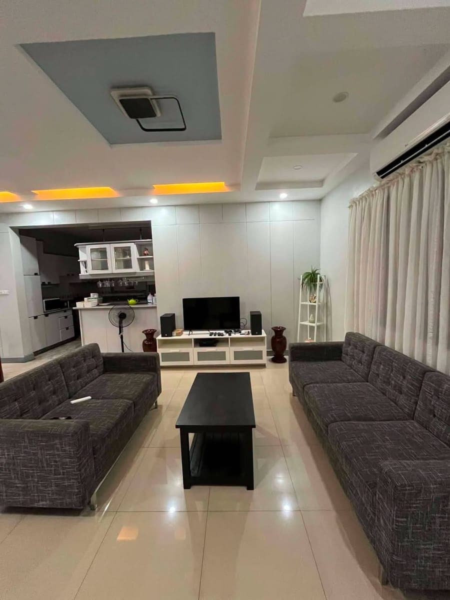 HOUSE FOR RENT IN BETTER LIVING PARAÑAQUE ‼️ - photo 1