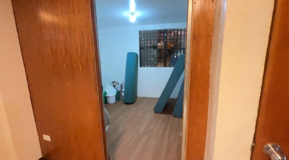 Room for Rent - photo 2