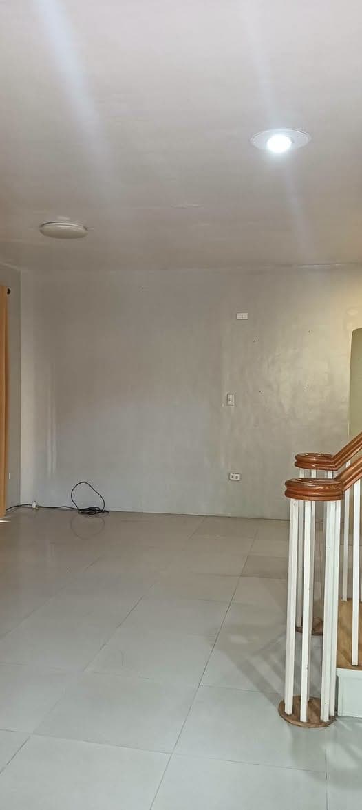 🏡 2 storey House for Rent - photo 3
