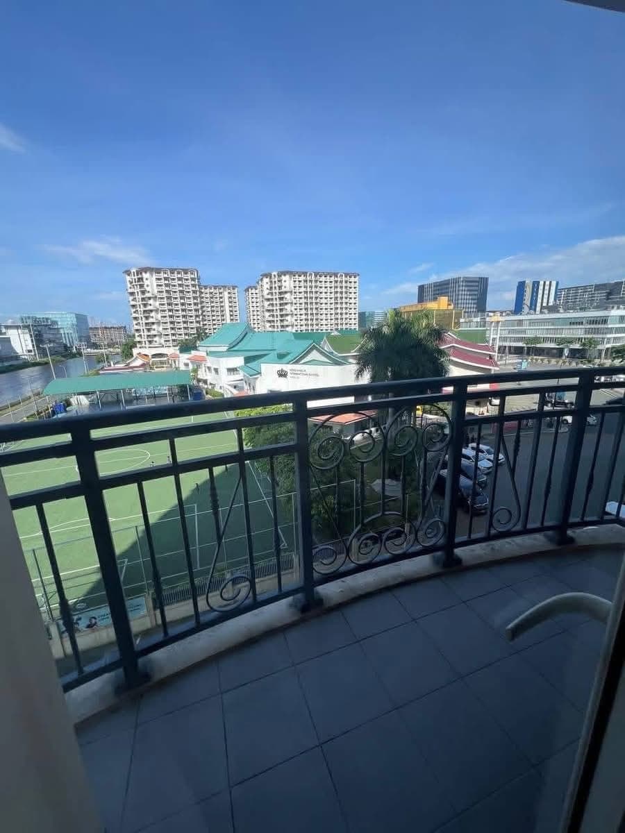 20K MONTHLY IN MONARCH PARKSUITES‼️ - photo 1