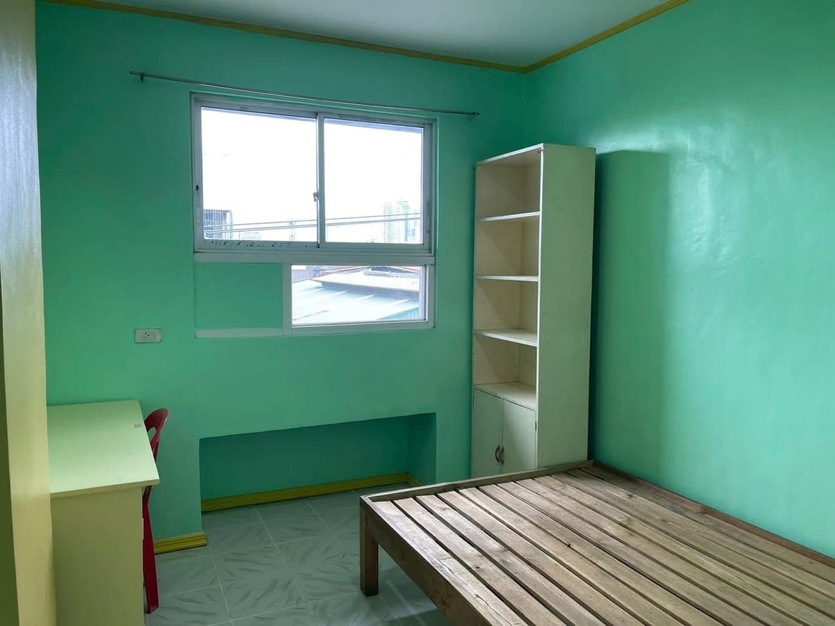 ROOM FOR RENT - photo 2