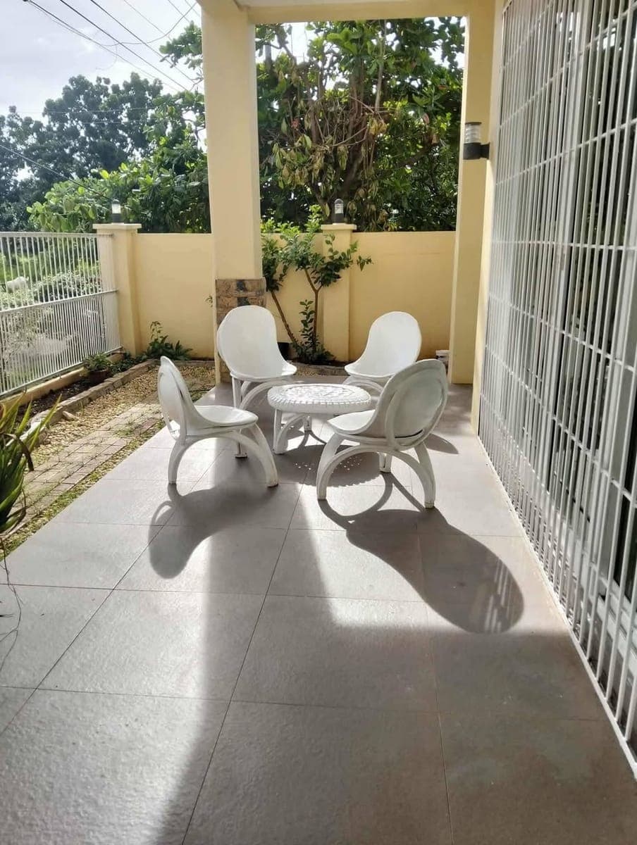 FOR RENT BIG HOUSE NEWLY RENOVATED - photo 3