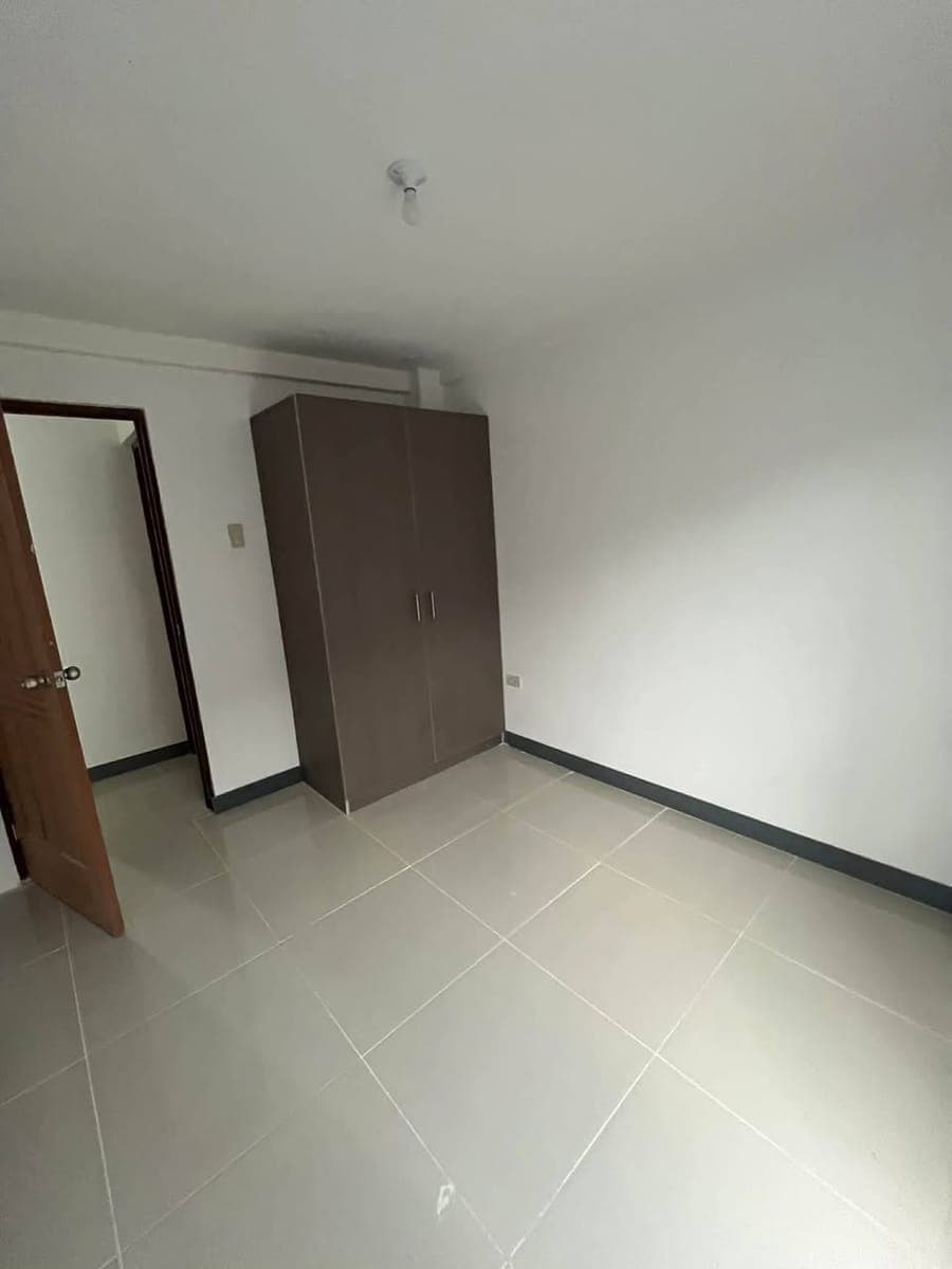 1 UNIT AVAILABLE ON JUNE 30 - photo 4