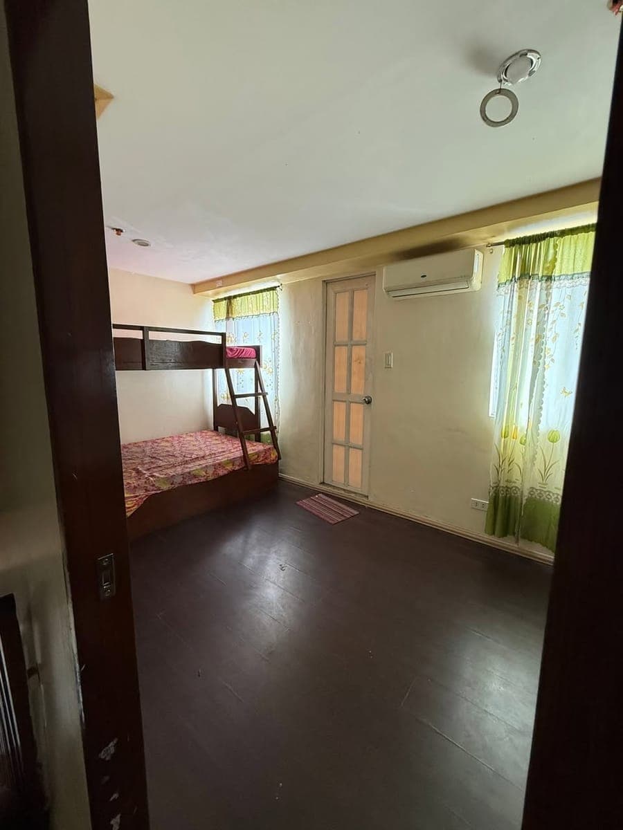 Isabelle De Valenzuela Condo - photo 3