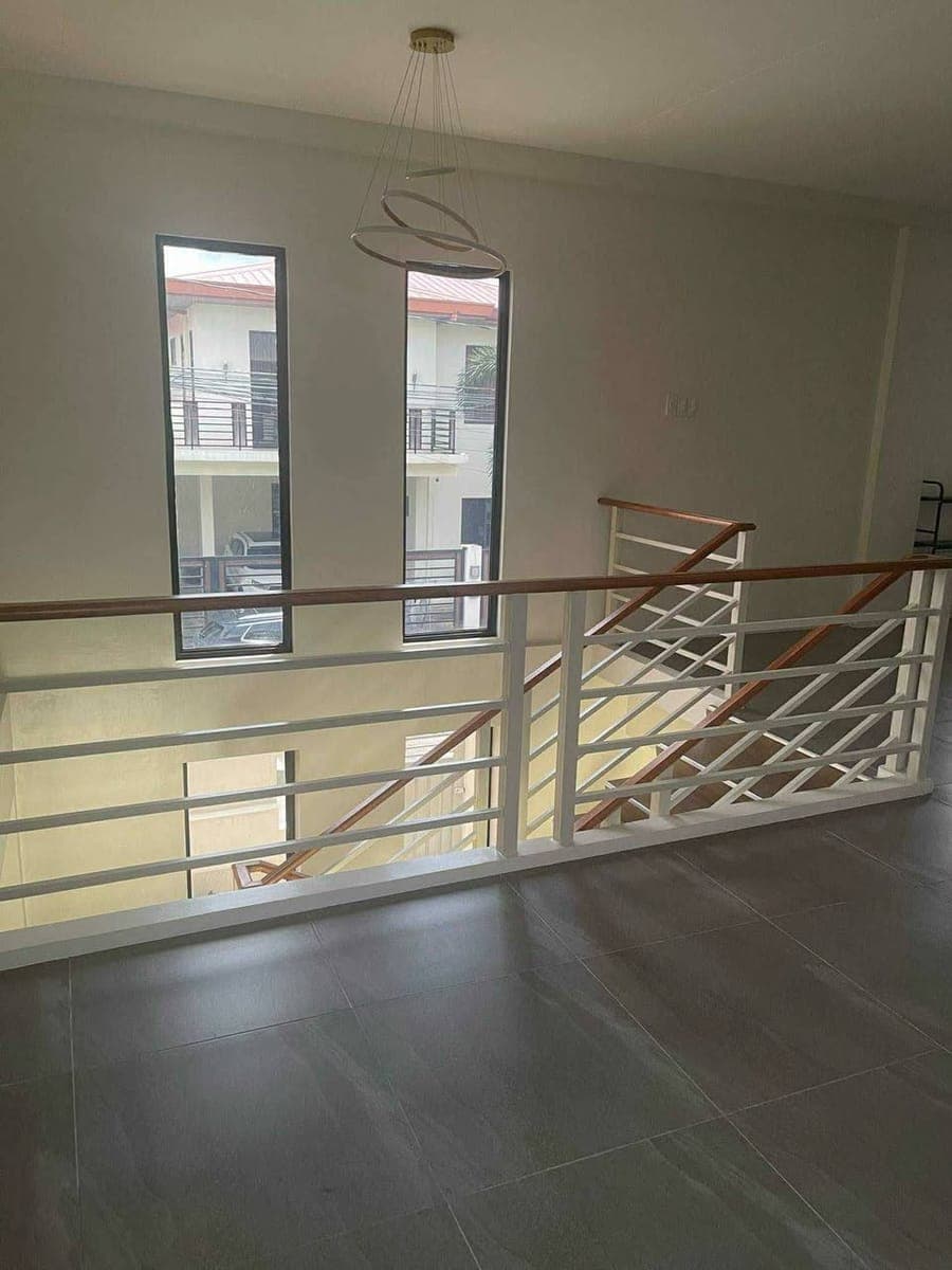 Two Storey Modern House For Rent - photo 2