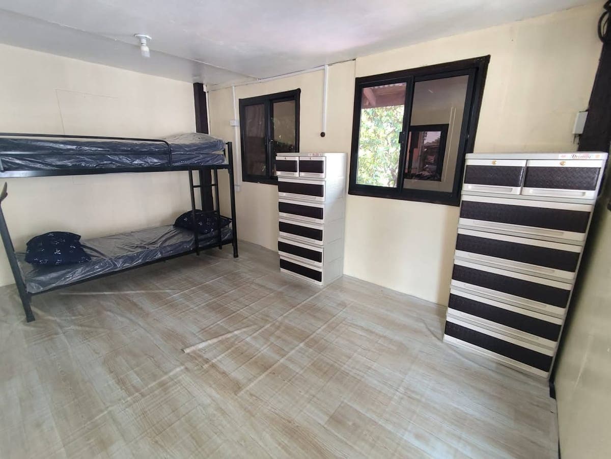 MALE & FEMALE BEDSPACE - photo 2