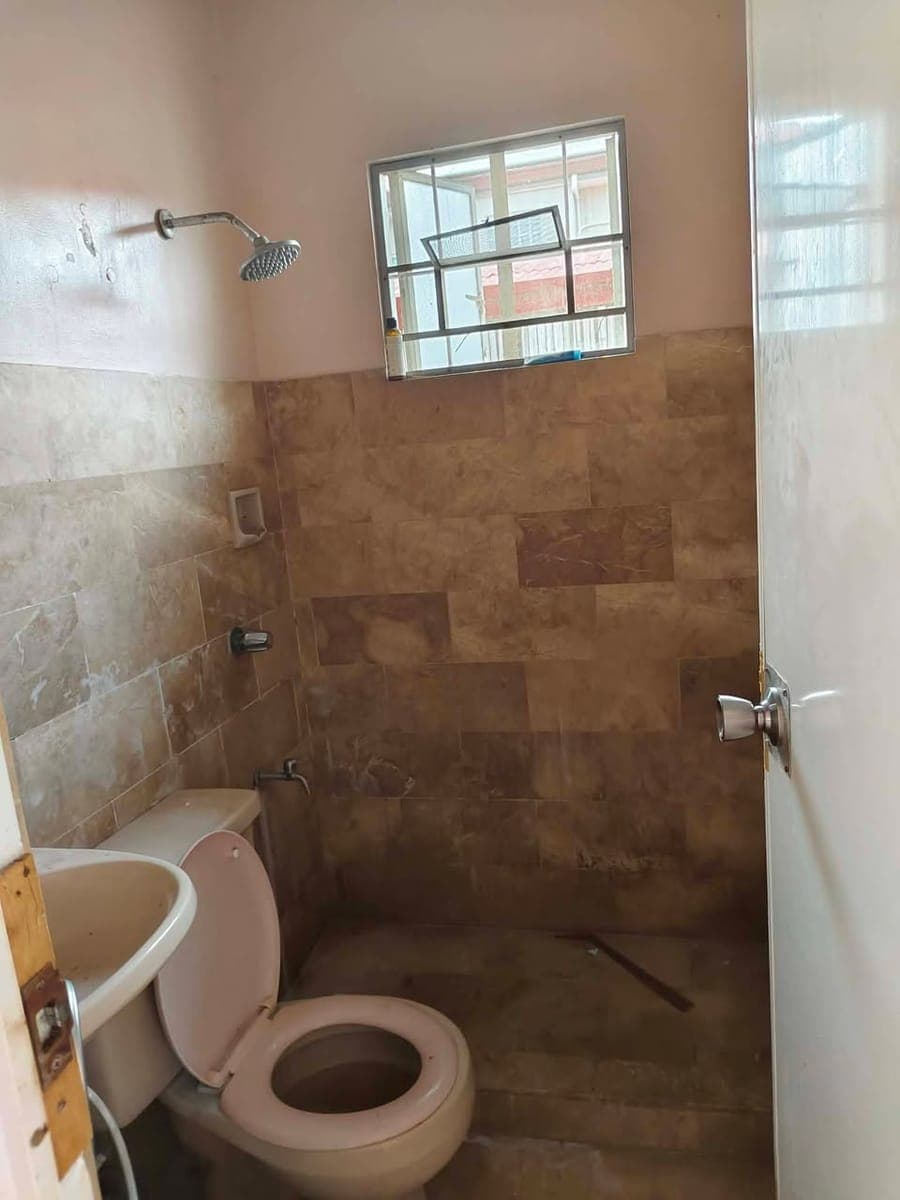 Bungalow house for rent - photo 4