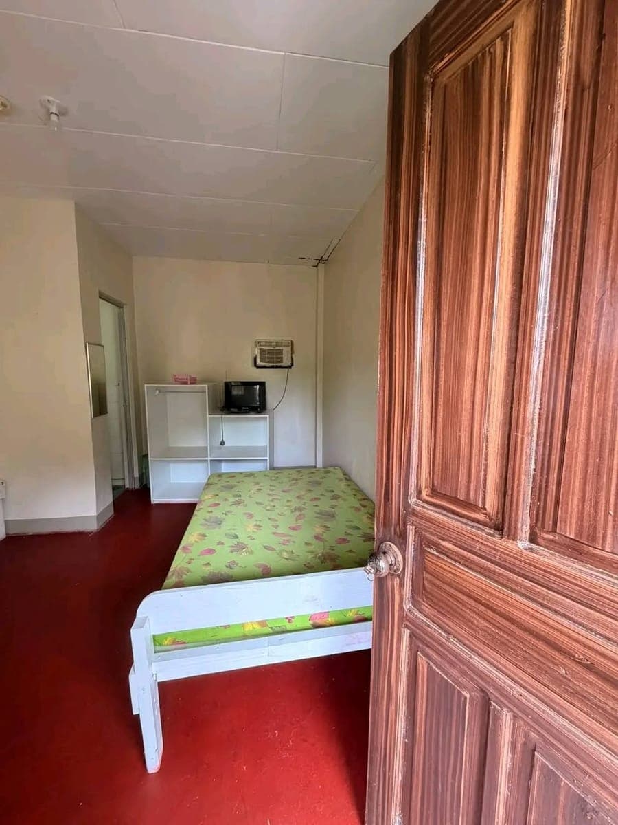 ROOM FOR RENT - photo 1