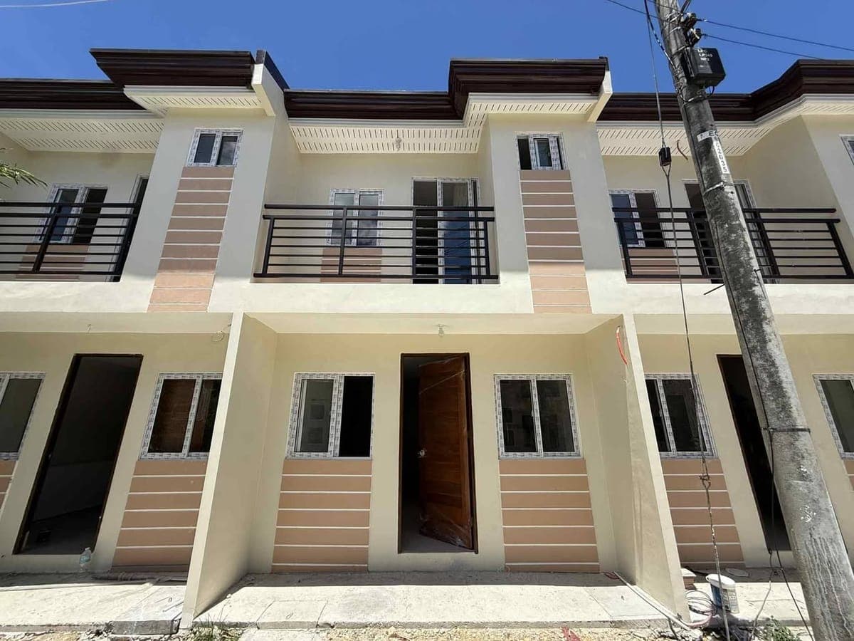 BRANDNEW HOUSE FOR RENT!!! 🏠 - photo 1