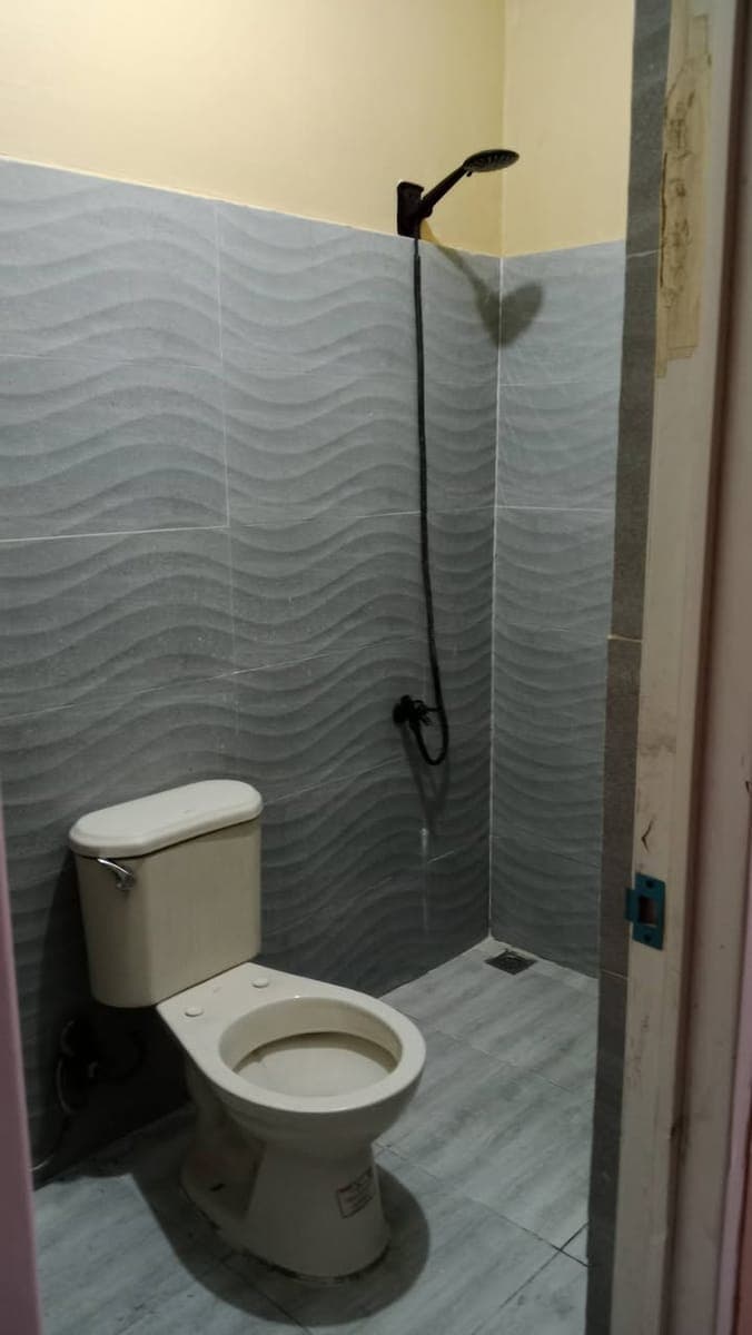House rent 8k 56 vitalez st.sandionisio paranaque quirino ave.near credit coop.(submeter ilaw tubig at no motor/pet - photo 2