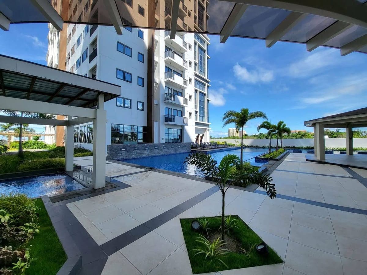 CONDOMINIUM UNIT FOR RENT 🎉 - photo 1