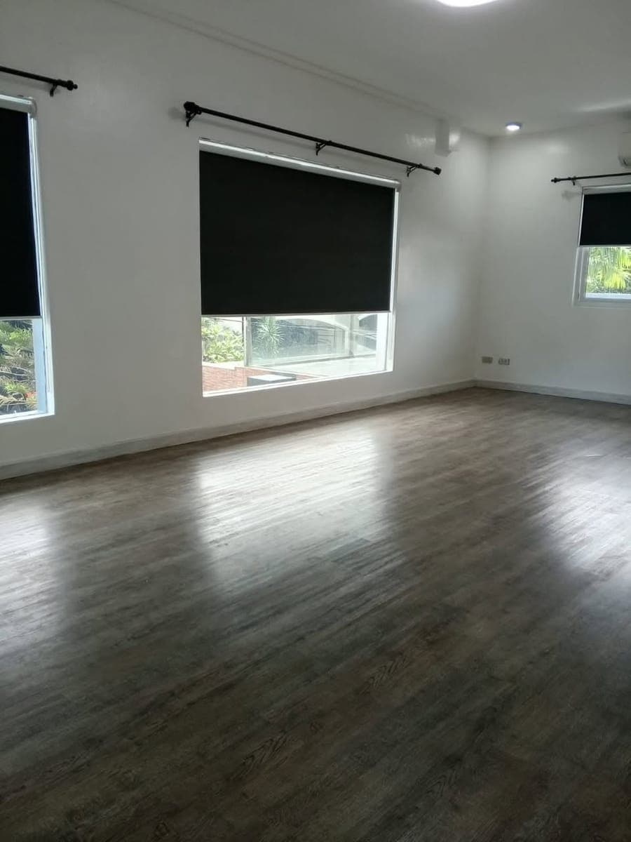 Merville House For Rent Sprawling Two Storey - photo 3