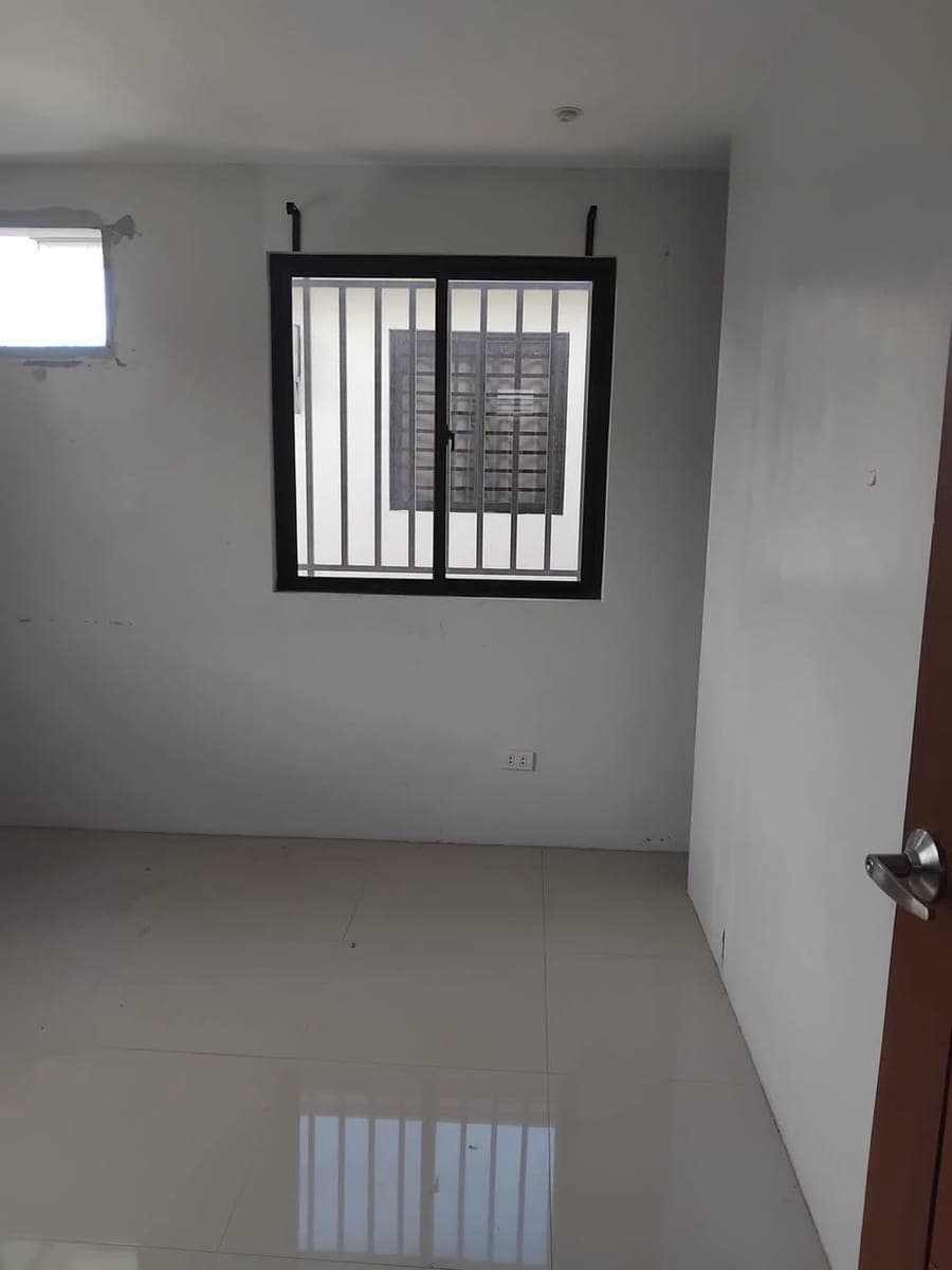 House and lot for sale /rent - photo 5