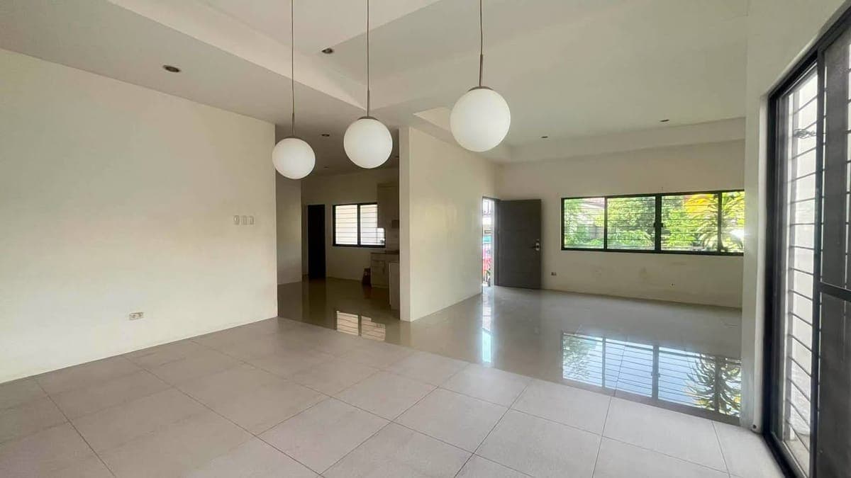 BUNGALOW HOUSE FOR RENT IN BF HOMES PARAÑAQUE ‼️ - photo 3