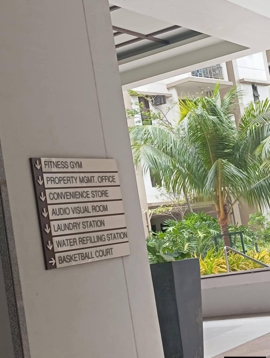 Condo unit for rent semi furnished 1Br 2nd floor long term .pm for more details direct  owner here C... - photo 5