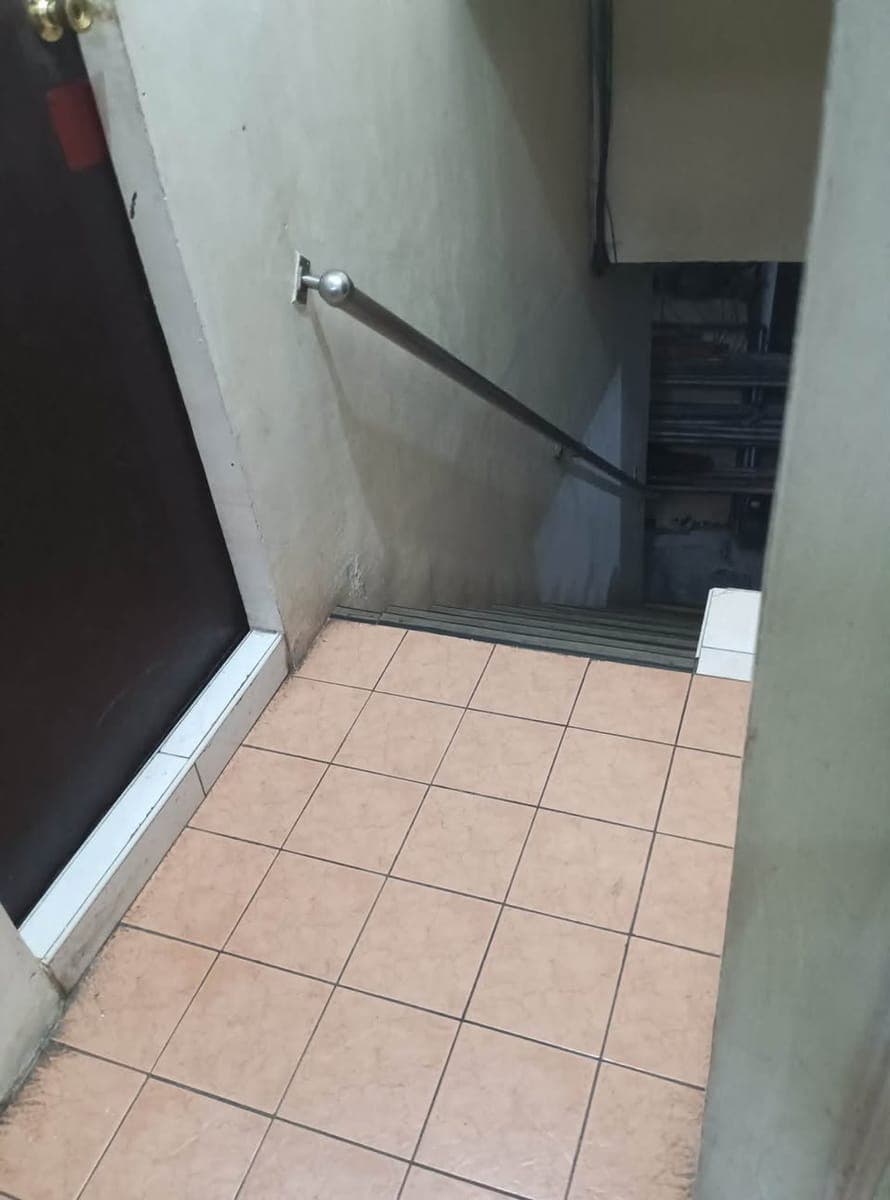15k 2 bedroom near olivarez college 1 month advance 1 month deposit open for viewing - photo 1