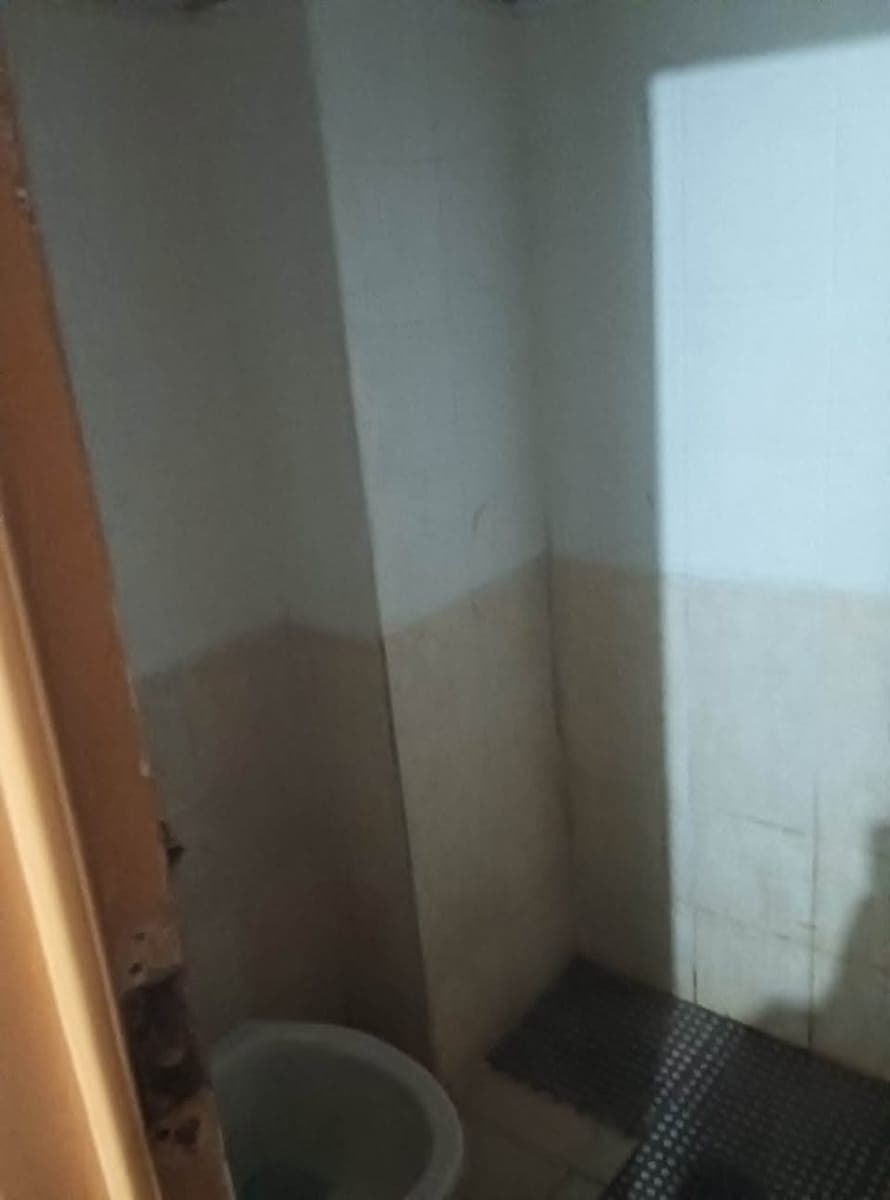 15k 2 bedroom near olivarez college 1 month advance 1 month deposit open for viewing - photo 2