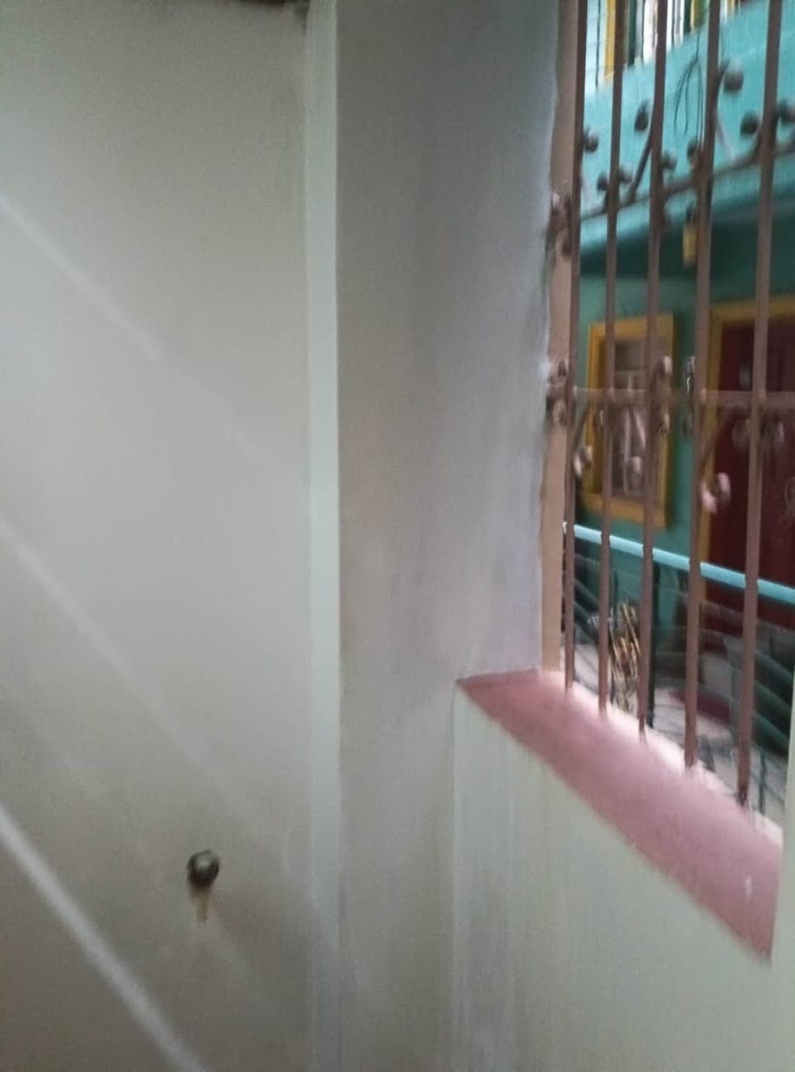 15k 2 bedroom near olivarez college 1 month advance 1 month deposit open for viewing - photo 5