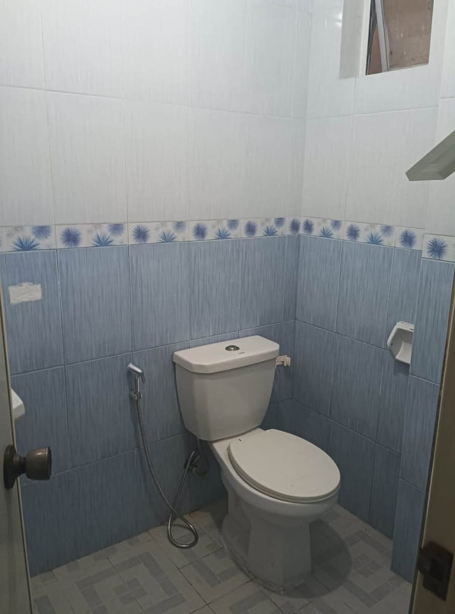 2 bedroom with parking fortunata village 18k 2 month deposit 1 month advance own meralco open for viewing - photo 4