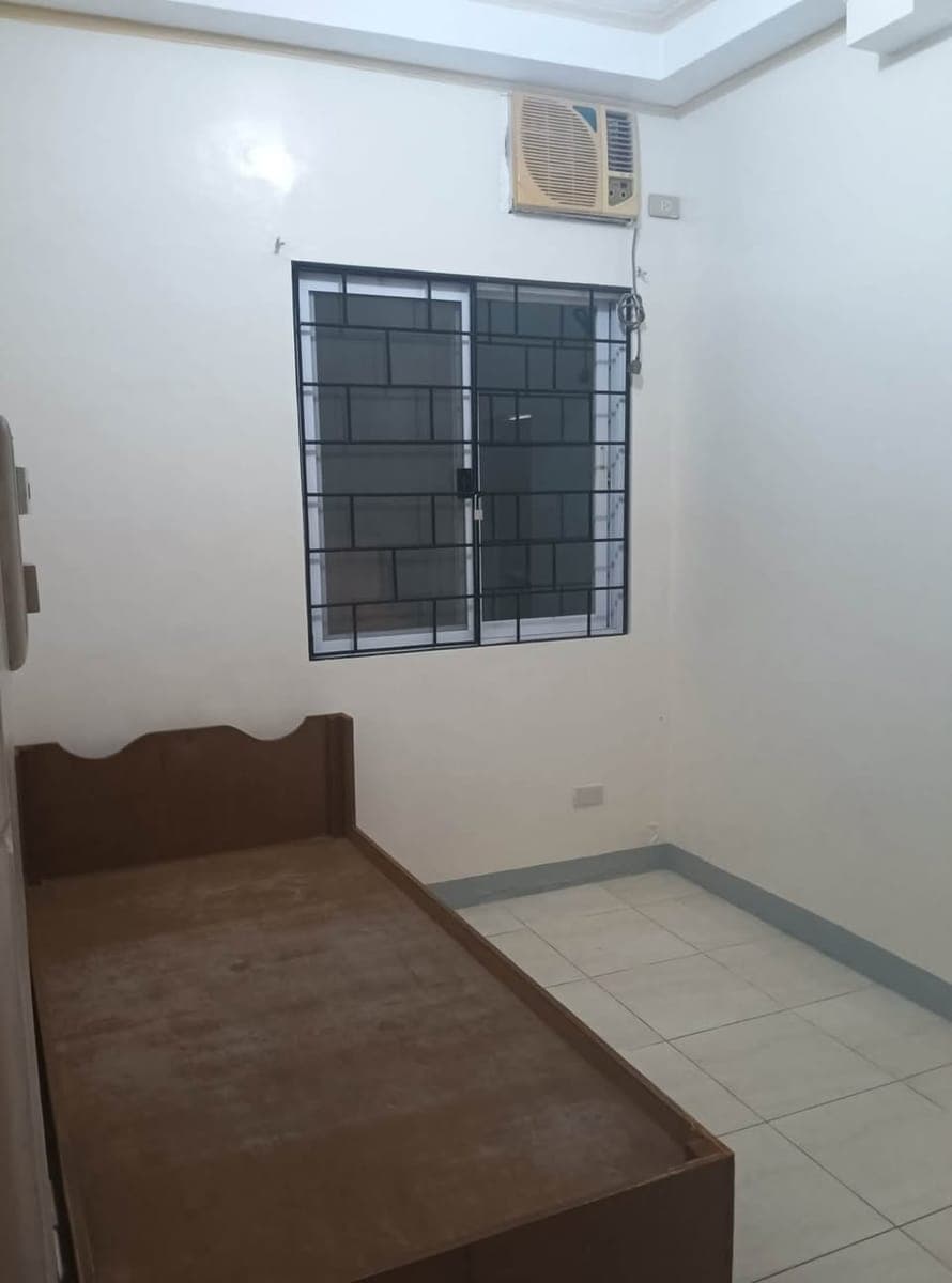 2 bedroom with parking fortunata village 18k 2 month deposit 1 month advance own meralco open for viewing - photo 5