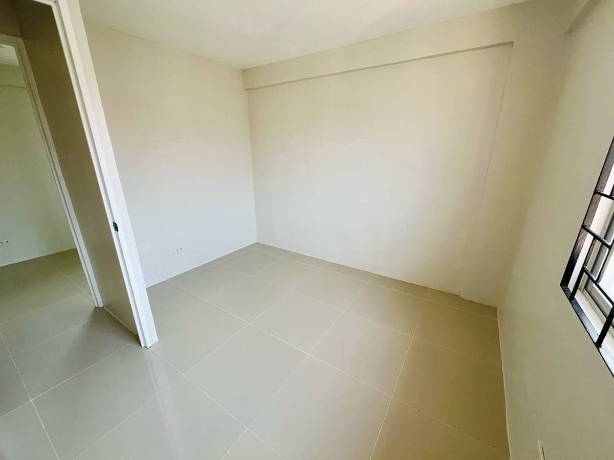 HOUSE FOR Long term Rent in Camella South, Brgy. Alijis, Bacolod City( Unfurnished 2storey House) Re... - photo 5