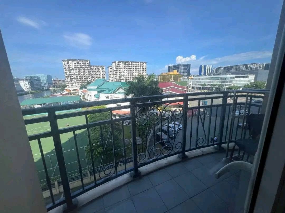 20K MONTHLY IN MONARCH PARKSUITES‼️ - photo 1