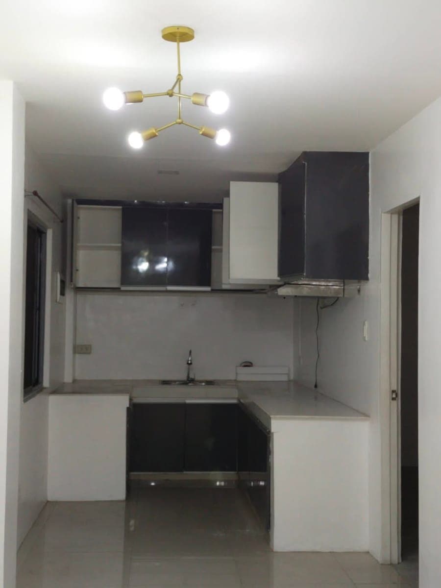 House for rent in Marcelo Green Village near SM Bicutan. 3 rooms 3 toilets 1 carpark. 30k per month. - photo 2