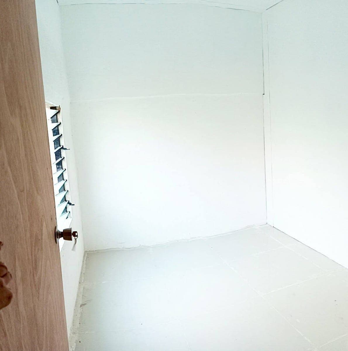 Room for  Rent Avail Here at Purok San Roque Bangga Bay2x tangub 1 room avail pwedi couple basta wal... - photo 4