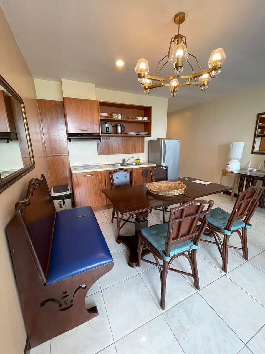 1 BEDROOM CONDO FOR RENT SEA VIEW W/ BALCONY FULLY FURNISH IN MACTAN LAPU LAPU - photo 2