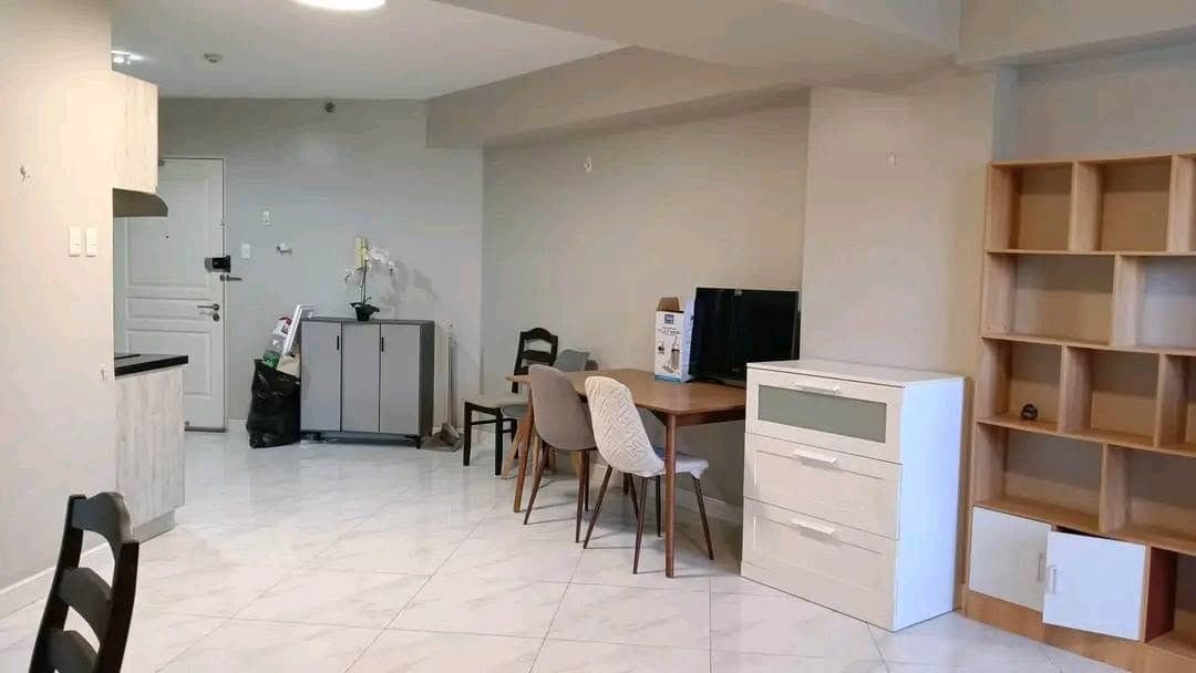 ₱30K MONTHLY‼️ | SPACIOUS 1BR UNIT WITH BALCONY IN MONARCH PARKSUITES - photo 4