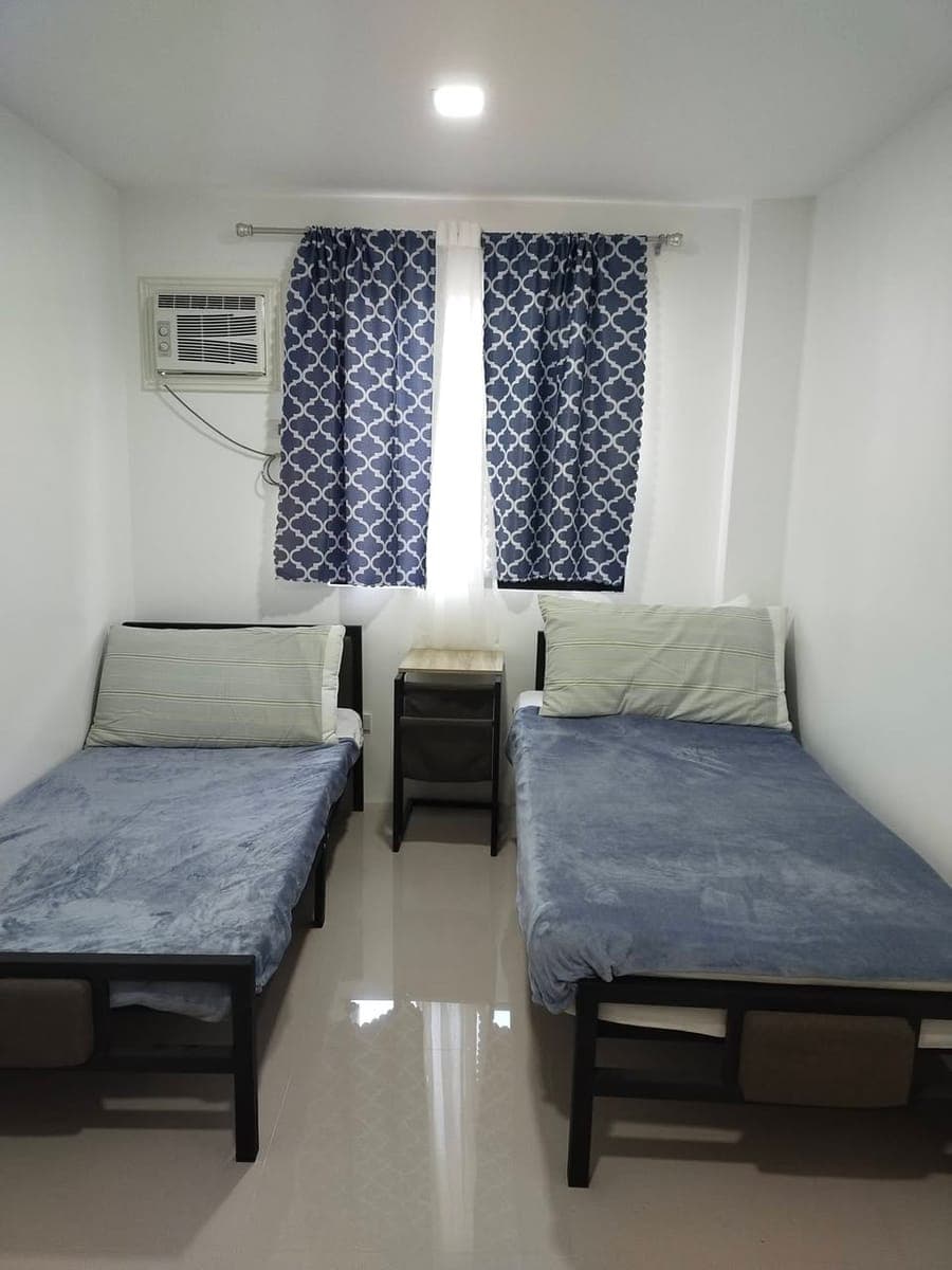House for rent in Marcelo Green Village near SM Bicutan. Fully furnished with 6 bedrooms, 4 toilets,... - photo 3