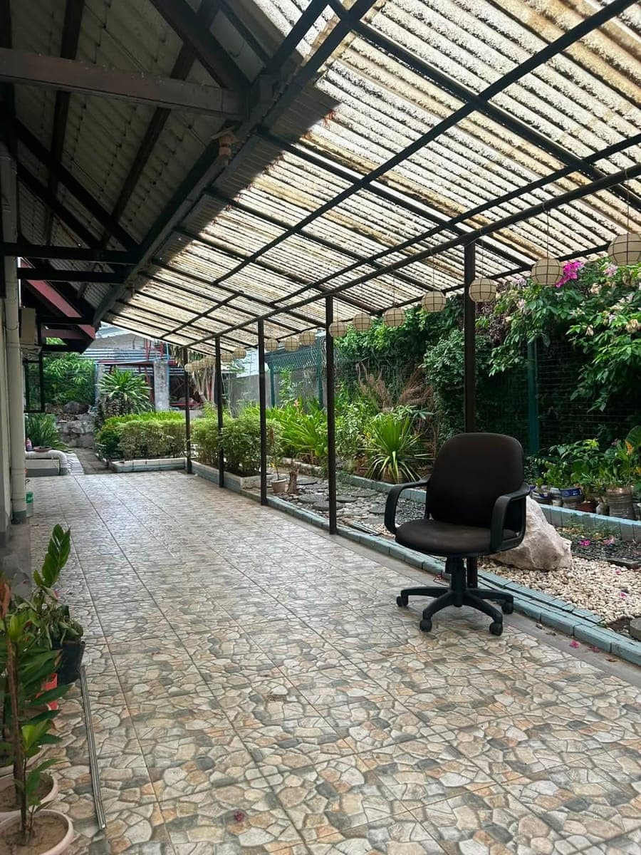 SPACIOUS BUNGALOW HOUSE FOR RENT, BF HOMES, PARANAQUE - photo 2
