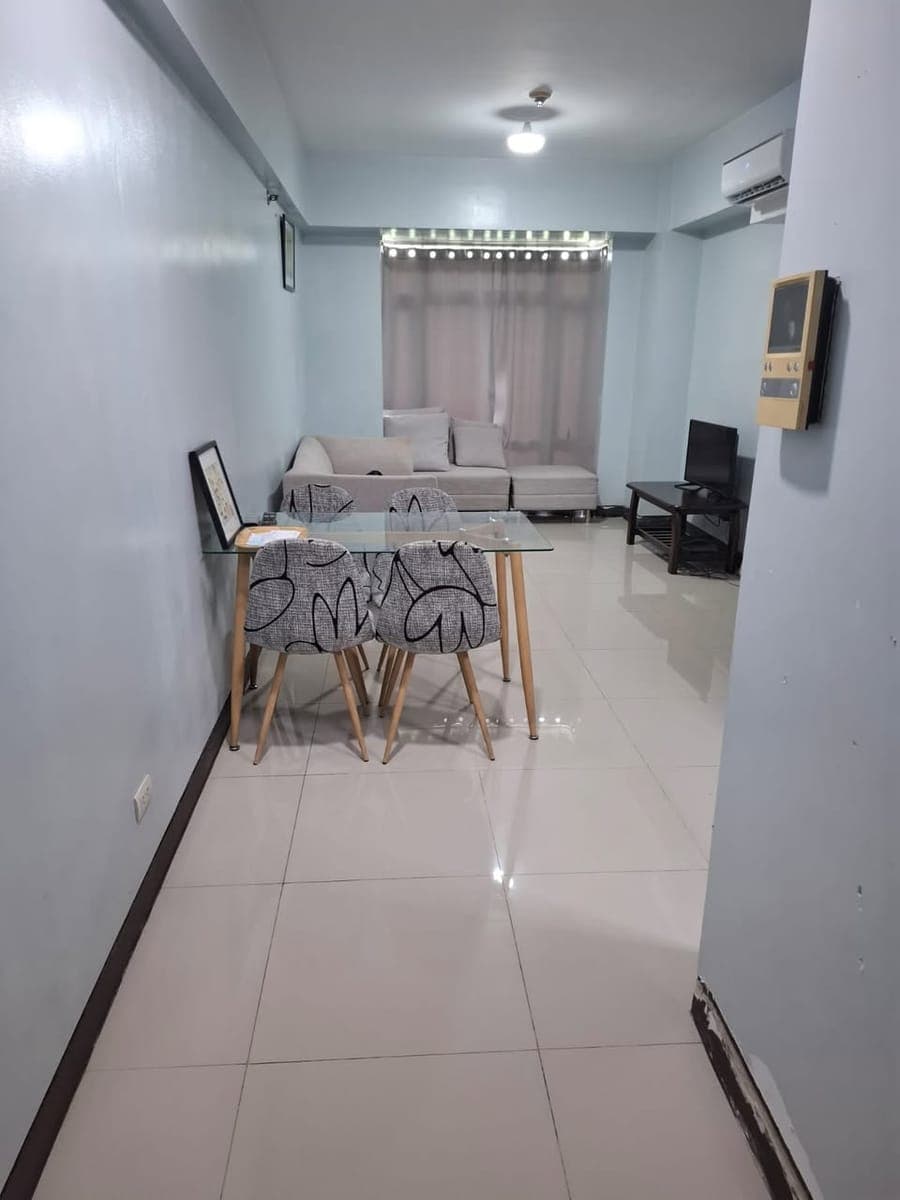 🏢 FOR LEASE – Parkside Villas - photo 1