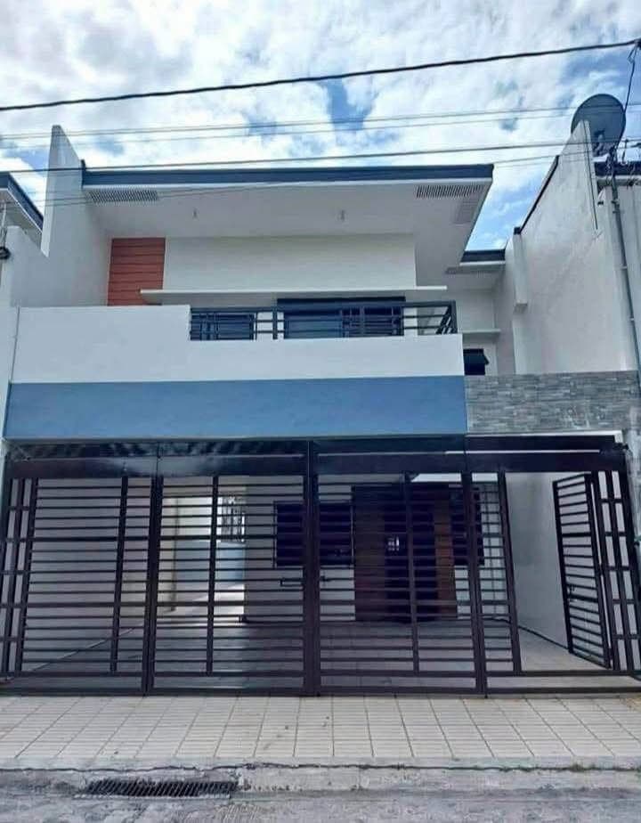 Very nice & Cozy 2 Storey spacious  House for Rent in BF Homes Semi Furnished🏠 - photo 1