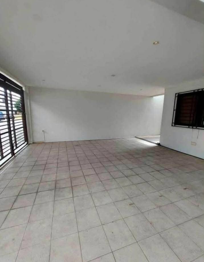 Very nice & Cozy 2 Storey spacious  House for Rent in BF Homes Semi Furnished🏠 - photo 4